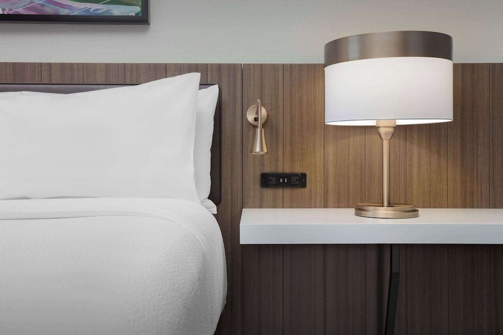 Room, 1 King Bed, Accessible, Bathtub (Mobility)