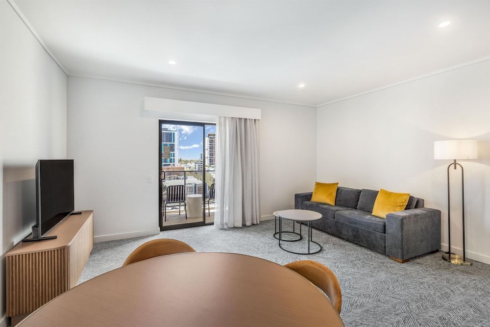 Adina Apartment Hotel Perth - Barrack Plaza Premier Apartment, 2 Bedrooms (Grand) 5