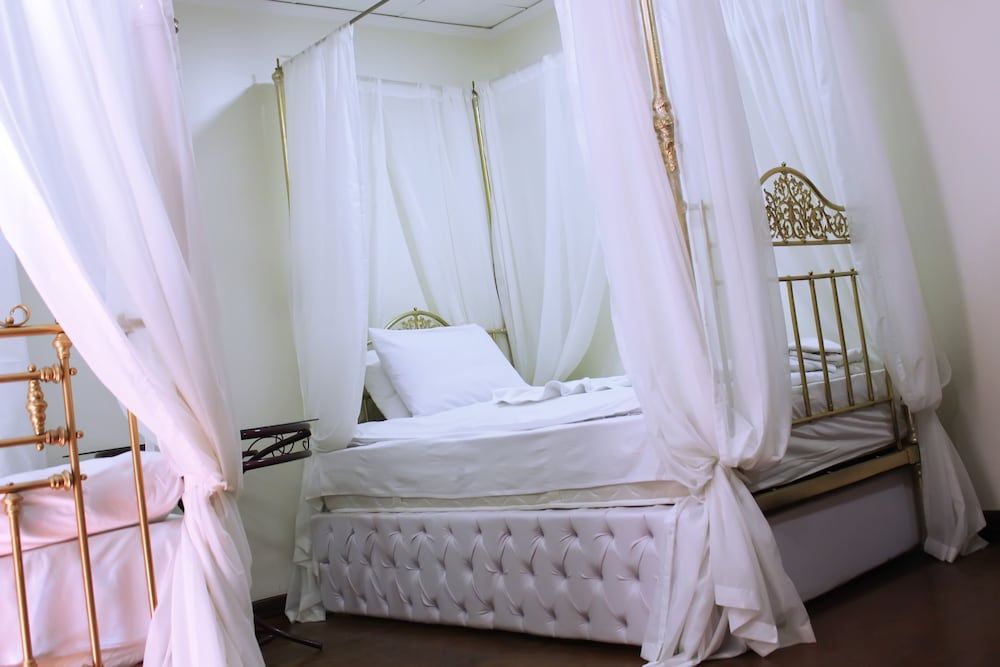 Kings Palace - Hostel Deluxe Double Room 6