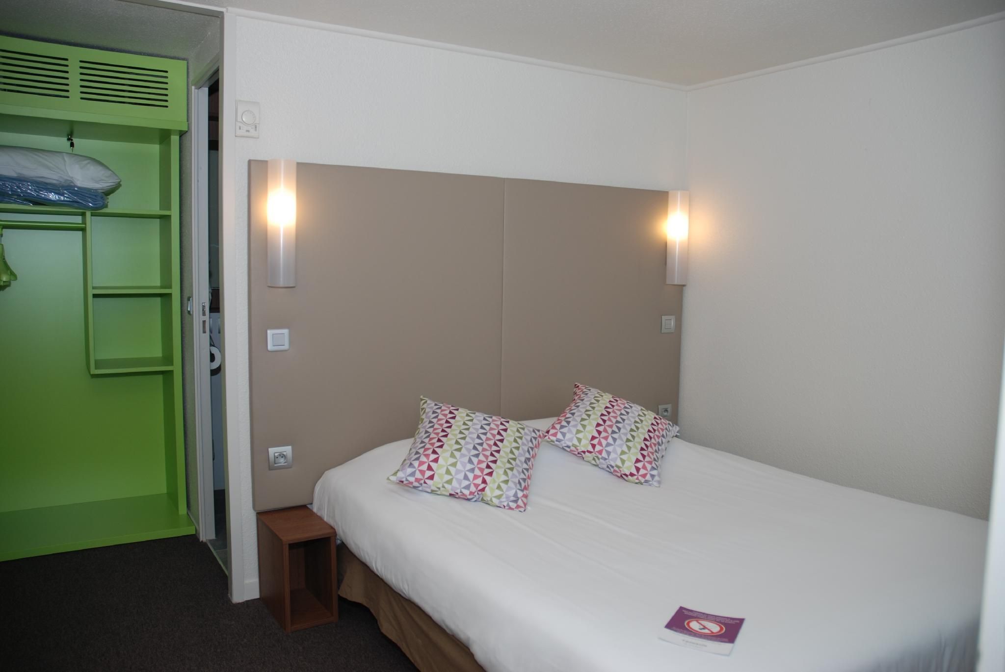 1 Double Bed