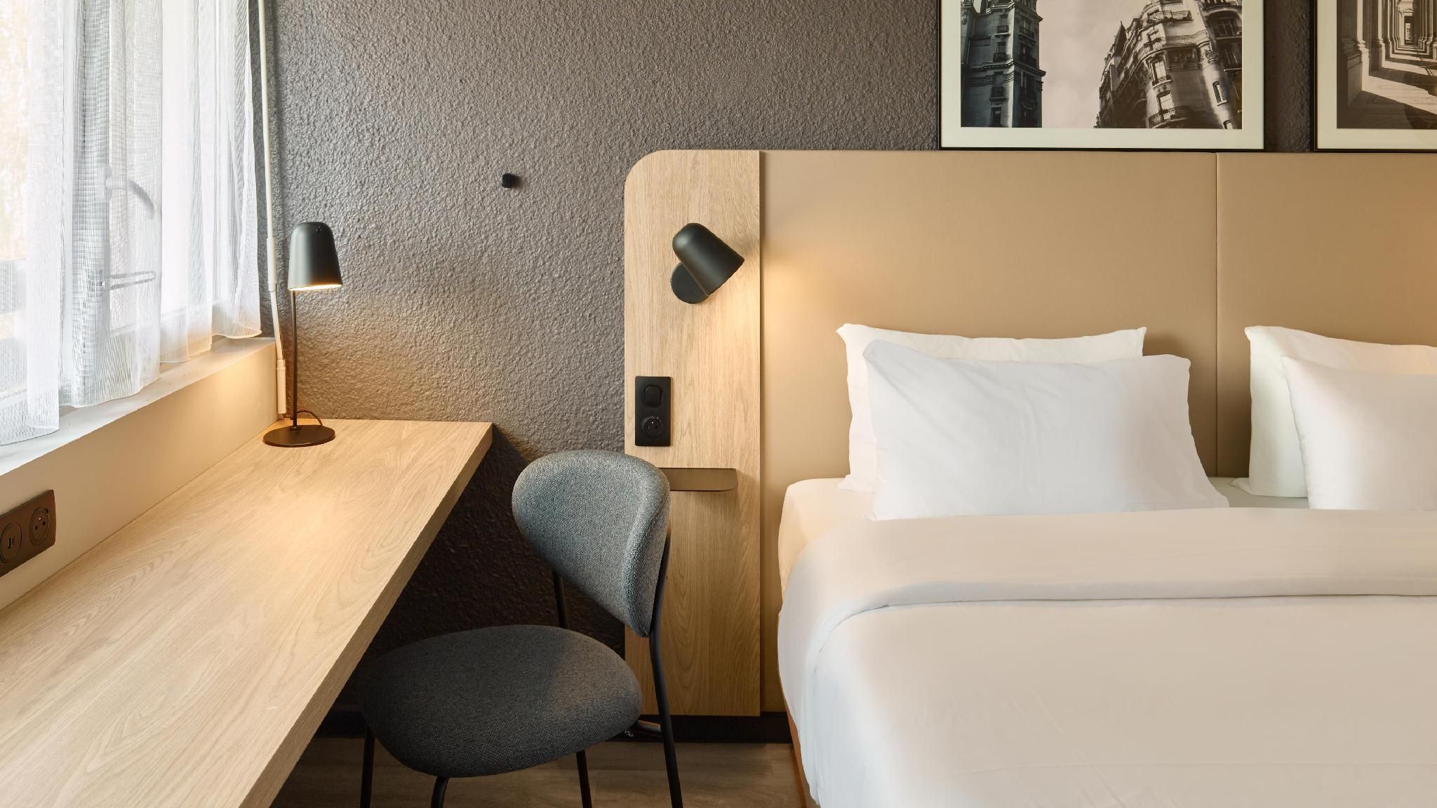 Campanile Nature - Les Ulis Superior Room - 1 King Bed 2