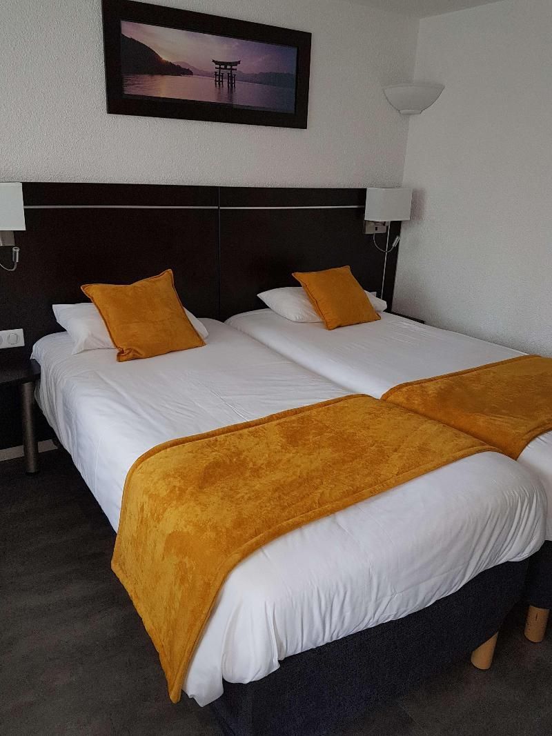 Standard Room - 3 Single Beds