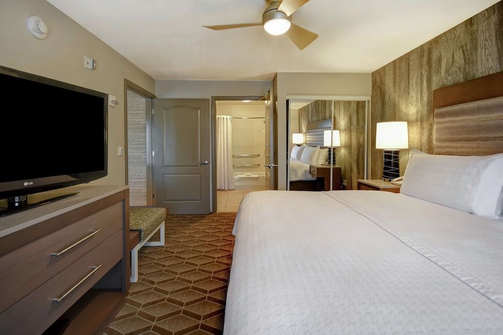 Suite, 1 King Bed
