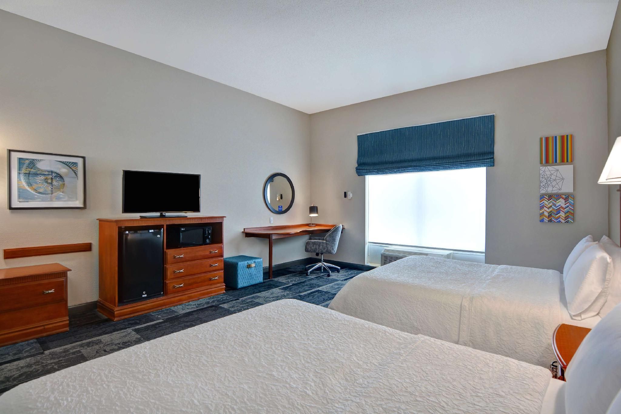 2 Queen Beds Nonsmoking