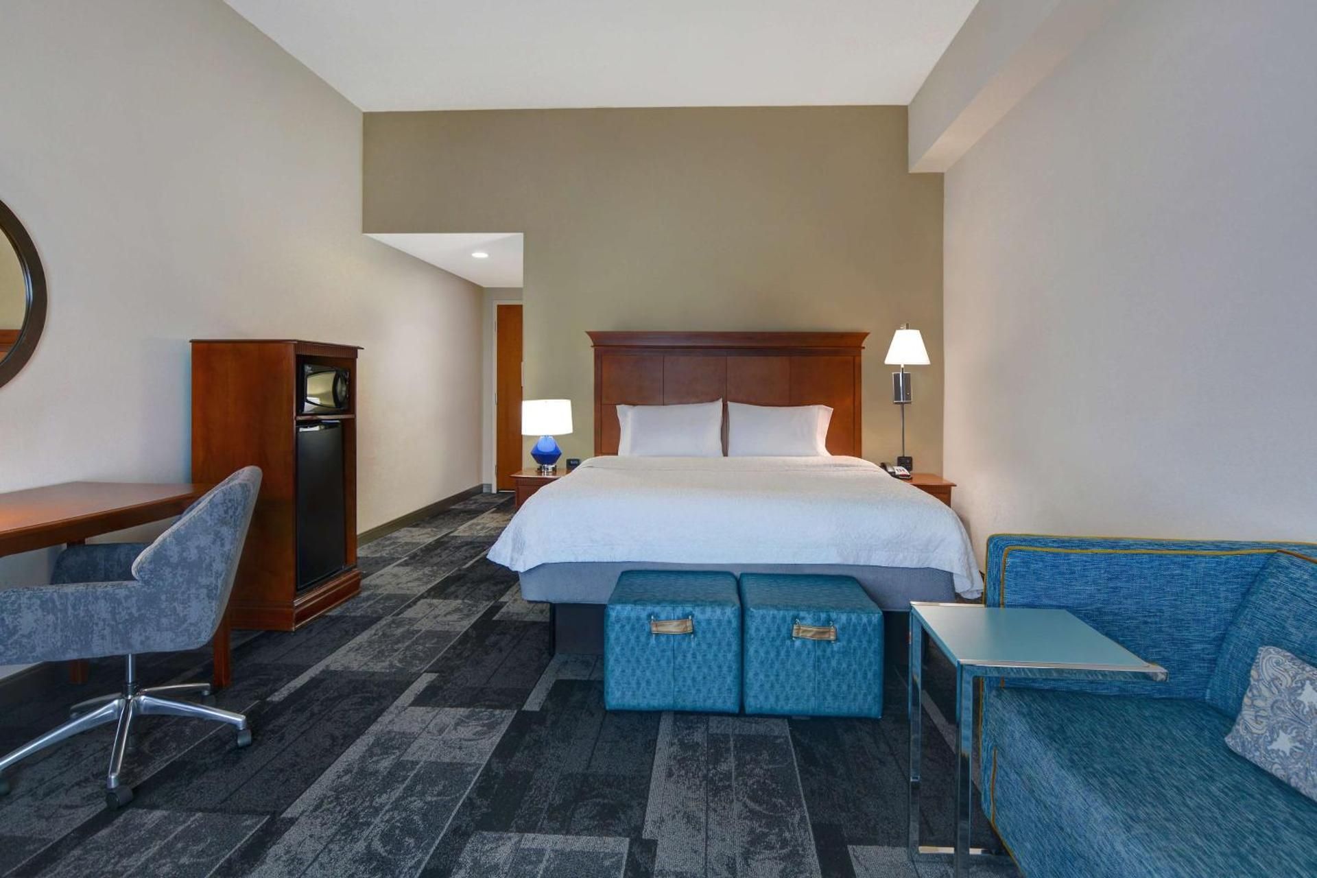 1 KING BED STUDIO SUITE WHIRLPOOL NONSMOKING
