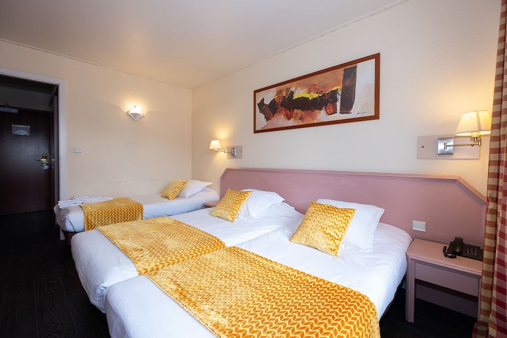 The Originals City, Hôtel de l'Ange, Guebwiller Triple Room 2