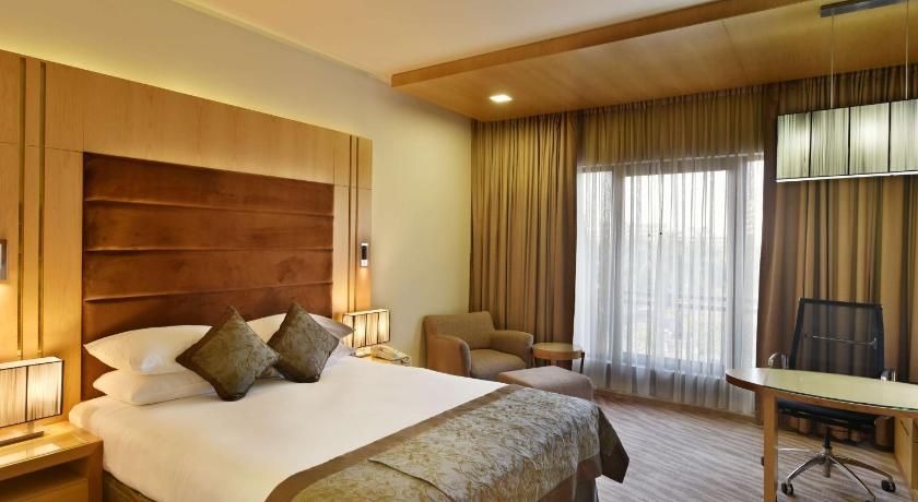 Radisson Blu Dhaka Water Garden Superior Room 3