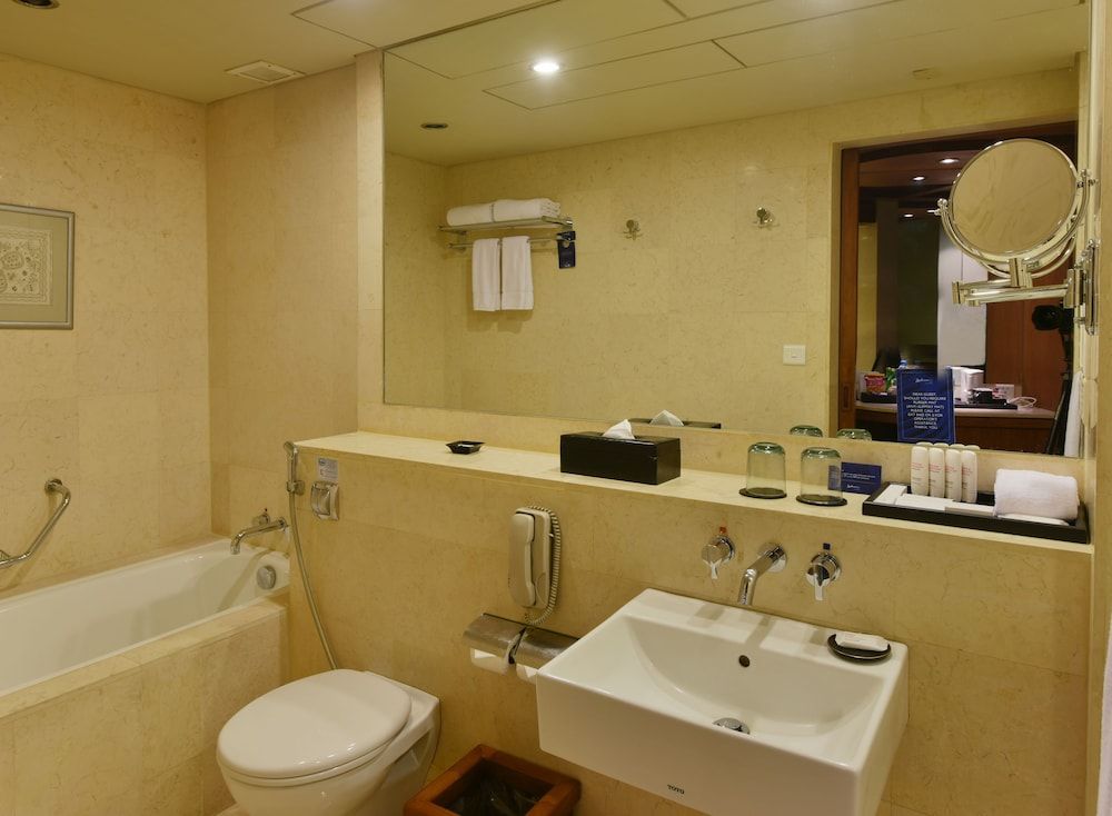Radisson Blu Dhaka Water Garden Superior Room 15
