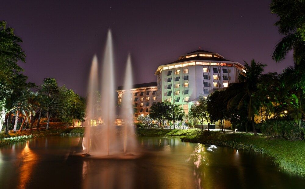 undefined Radisson Blu Dhaka Water Garden 6