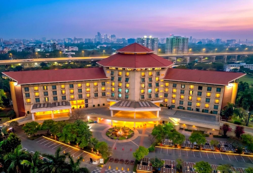 Radisson Blu Dhaka Water Garden
