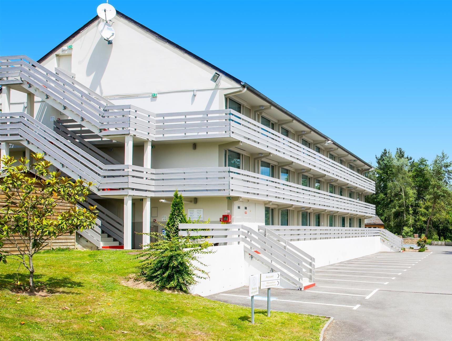 Campanile Fougeres Hotel