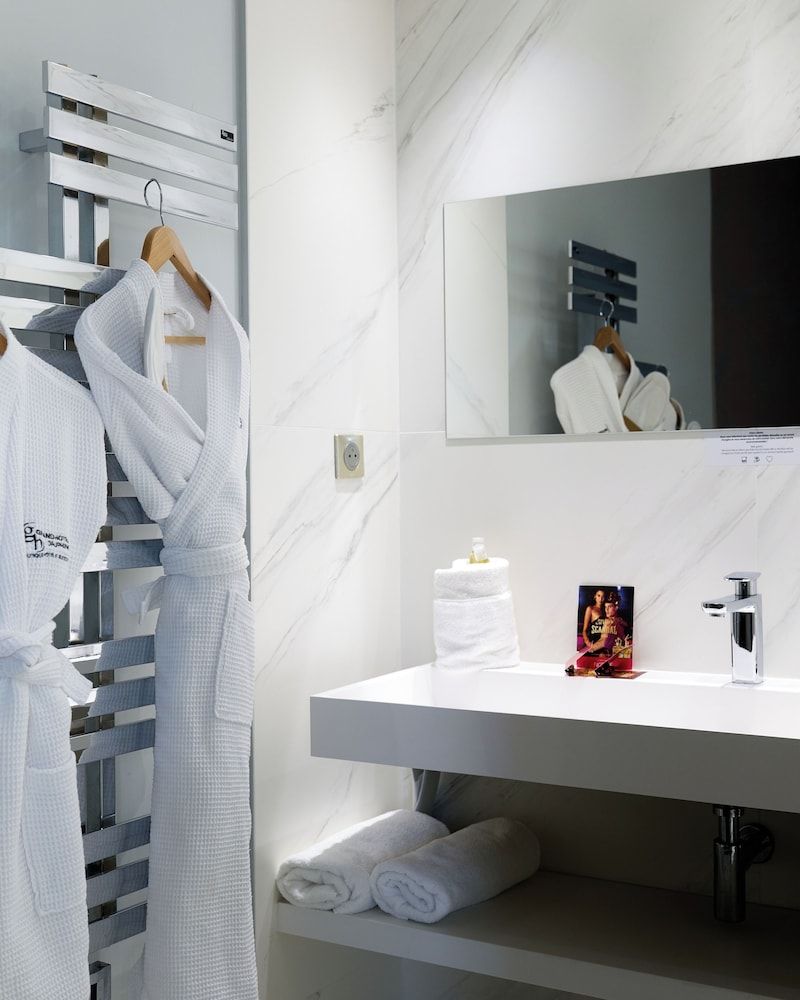 Grand Hôtel Dauphiné Toulon, Boutique Hôtel & Suites Junior Suite 7