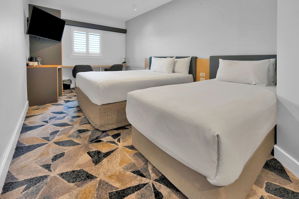 The Palmer Collective Deluxe Room, 1 Queen Bed 4