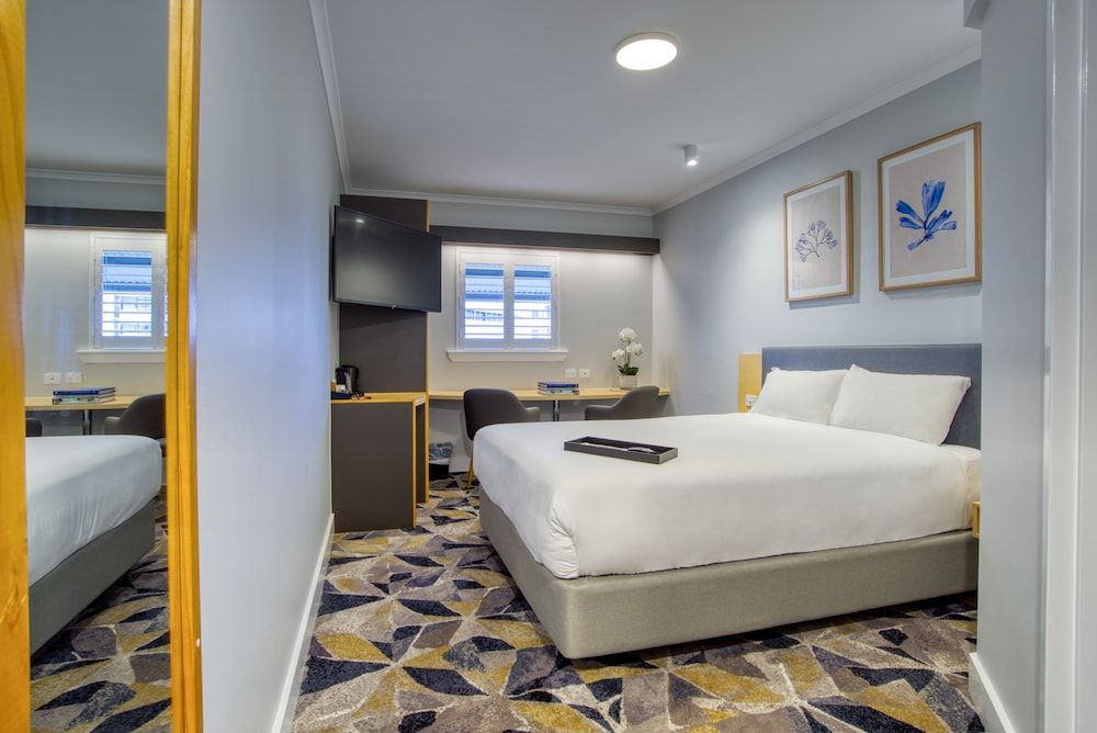 The Palmer Collective Deluxe Room, 1 Queen Bed 2