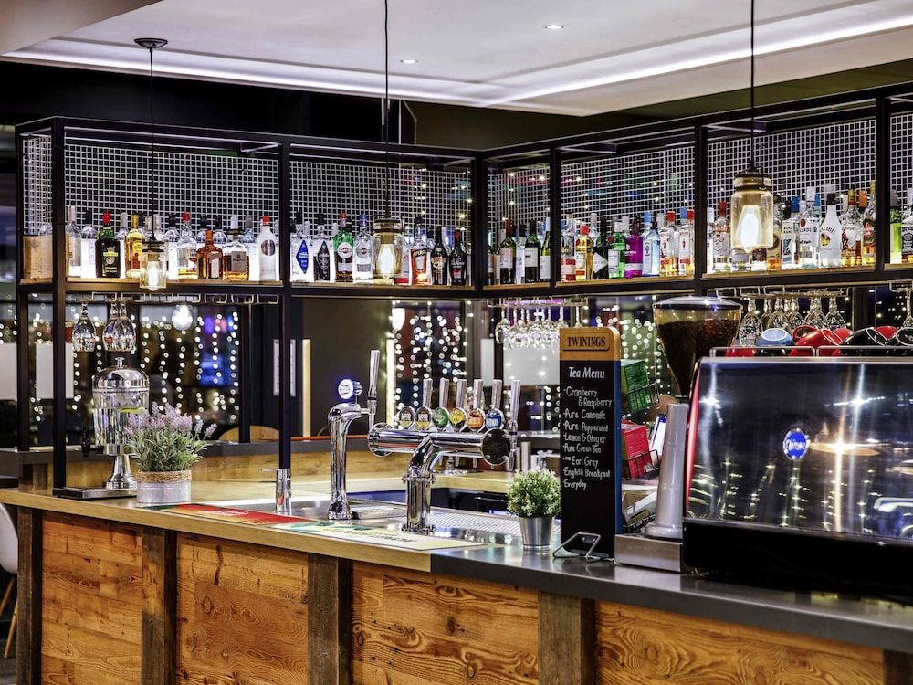 undefined ibis Bristol Centre 9