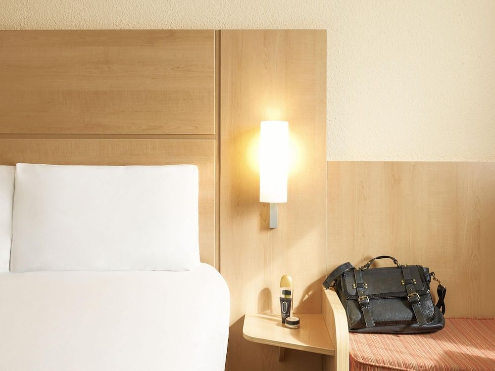 ibis Bristol Centre Double Room, 1 Double Bed 2