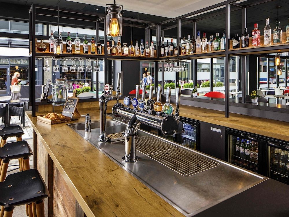 undefined ibis Bristol Centre 7