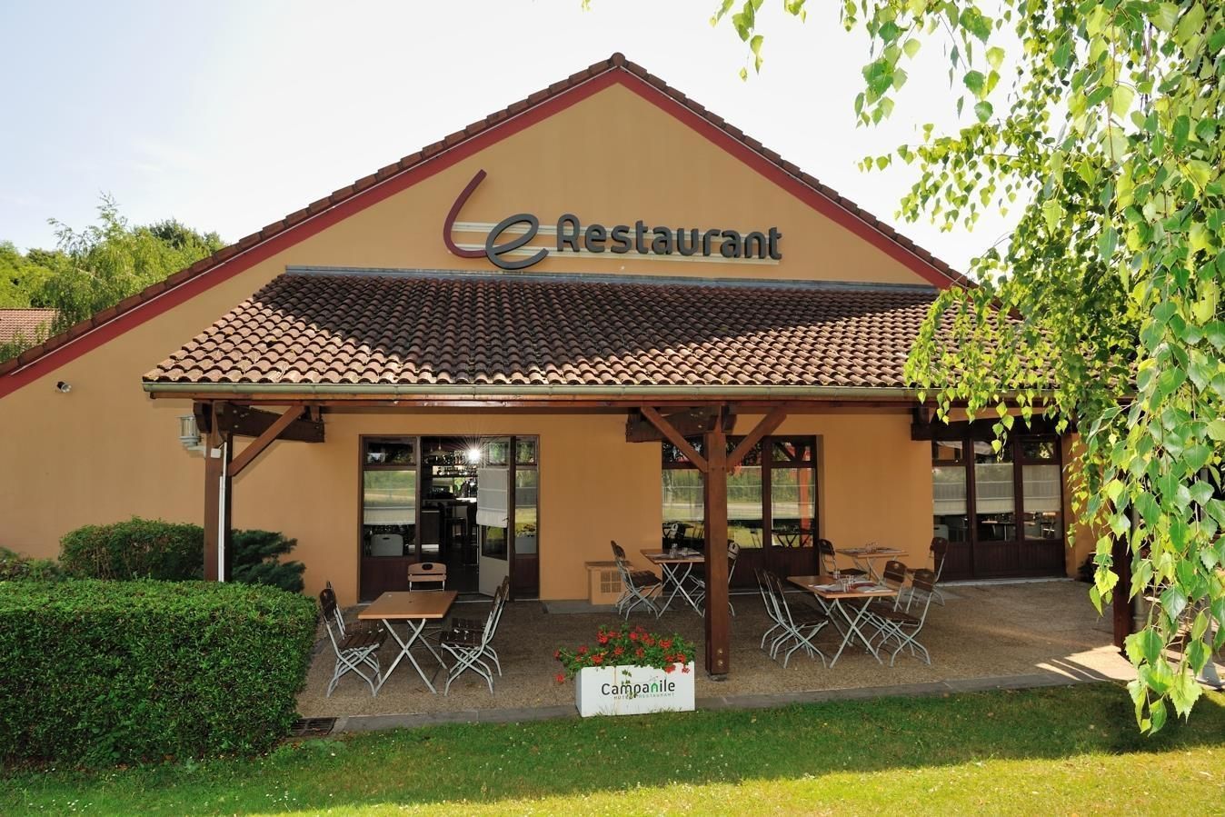 restaurant