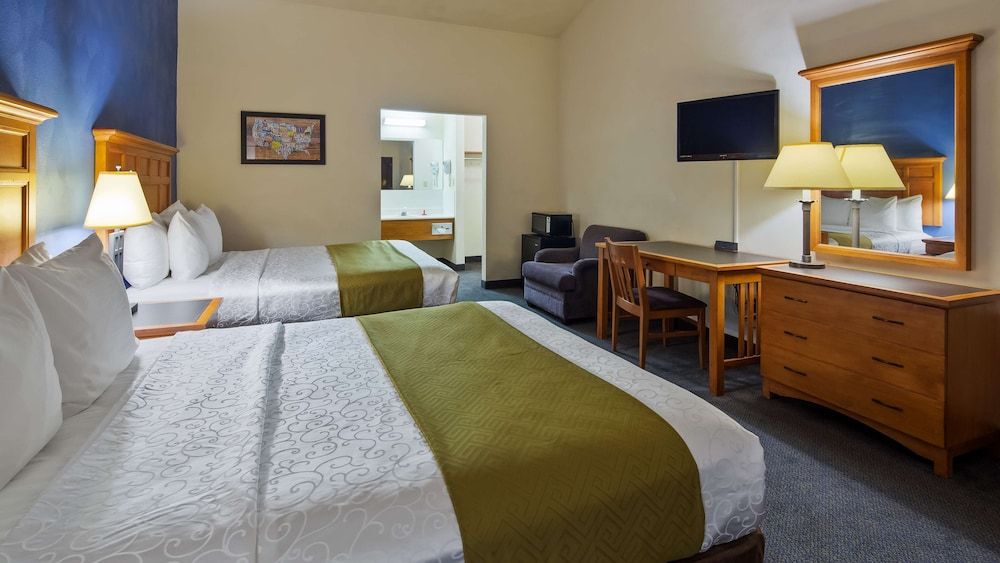 Standard Room, 2 Queen Beds, Smoking