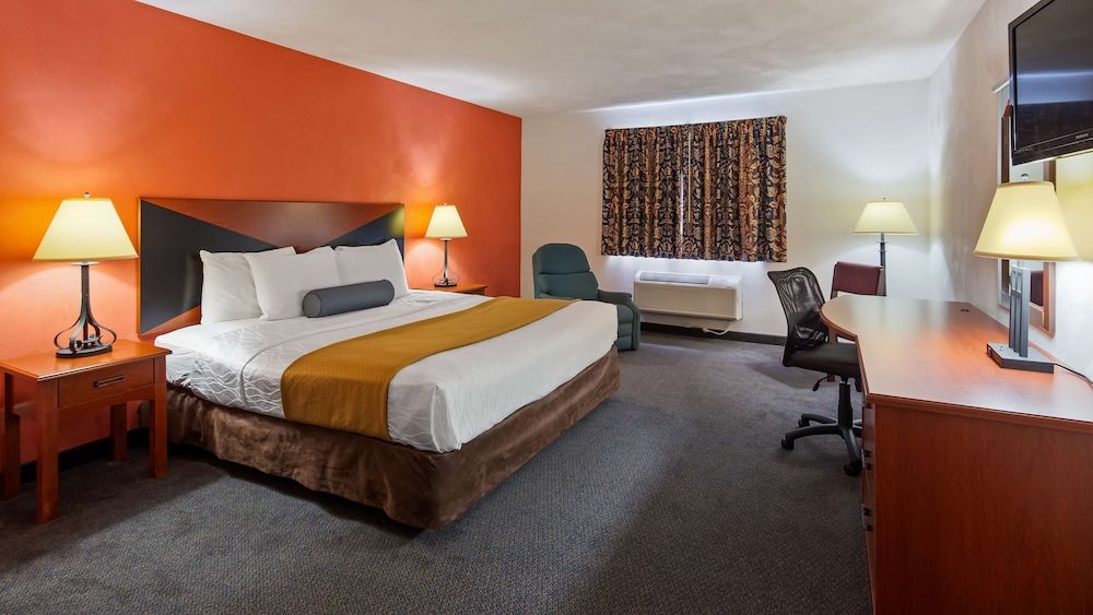 Standard Room, 1 King Bed, Non Smoking
