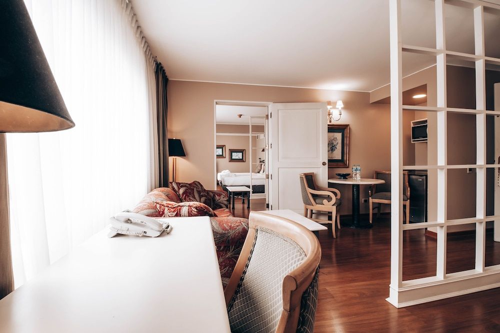 Suites del Bosque Hotel Suite Junior King 22