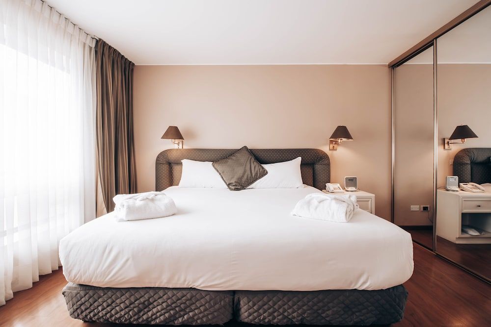 Suites del Bosque Hotel Suite Junior King 9