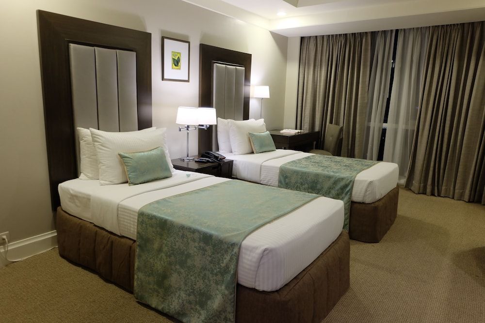 Somerset Millennium Makati Executive Studio, 2 Twin Beds, Ensuite 3