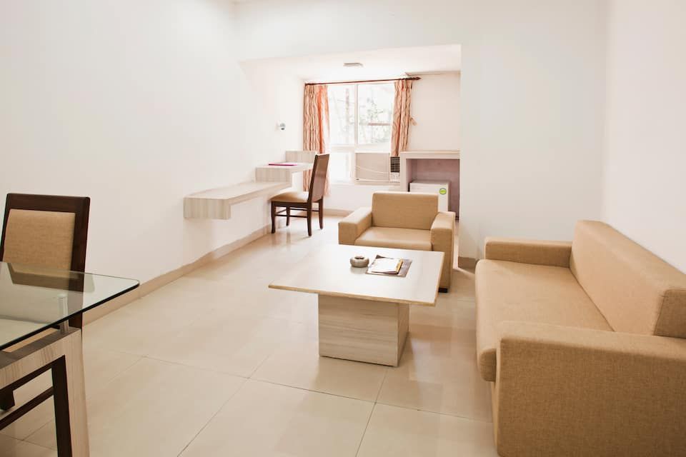 MPT Tansen Residency AC Deluxe Room 3