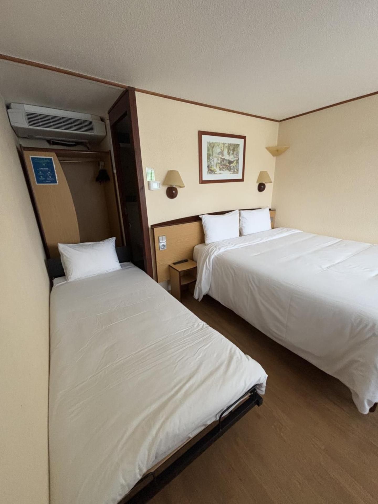 Standard Room - 1 Double Bed 1 Junior Bed up to 10 years