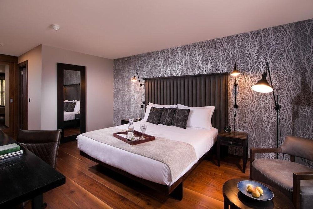 The Twelve Hotel Luxury Suite, 1 King Bed