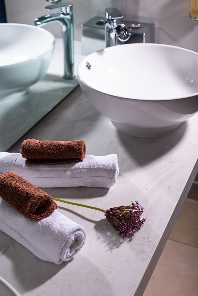 The Twelve Hotel Funnymoon Suite 7