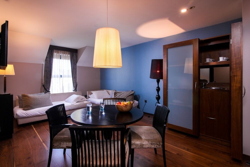 The Twelve Hotel Family Suite 13