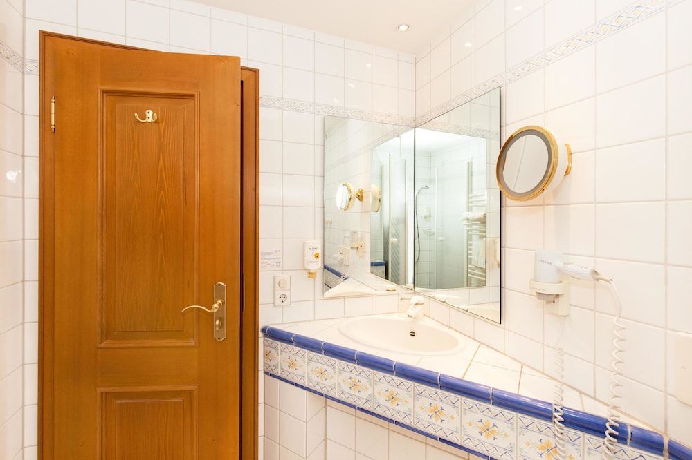 Landgasthof Hotel Hirsch Comfort Zimmer B 10