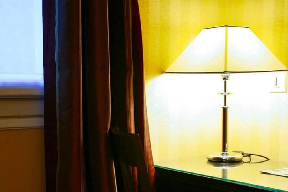 Hotel Convention Montparnasse Standard Double Room 7