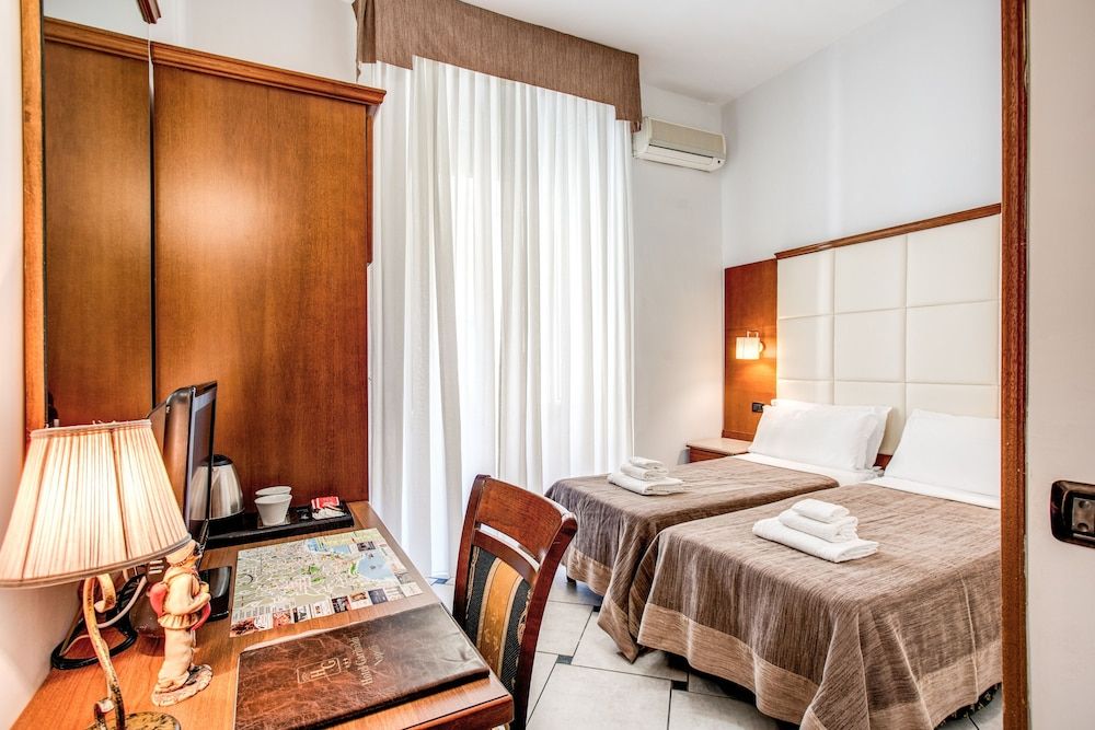 Hotel Garibaldi Standard Double or Twin Room 6