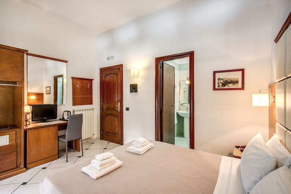 Hotel Garibaldi Standard Double or Twin Room 27