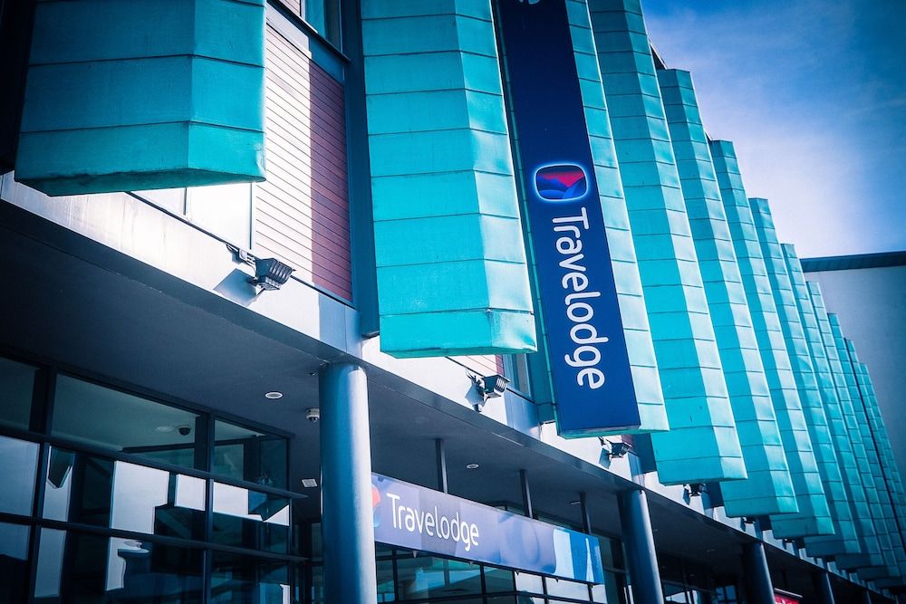 undefined Travelodge Dublin Airport South 3