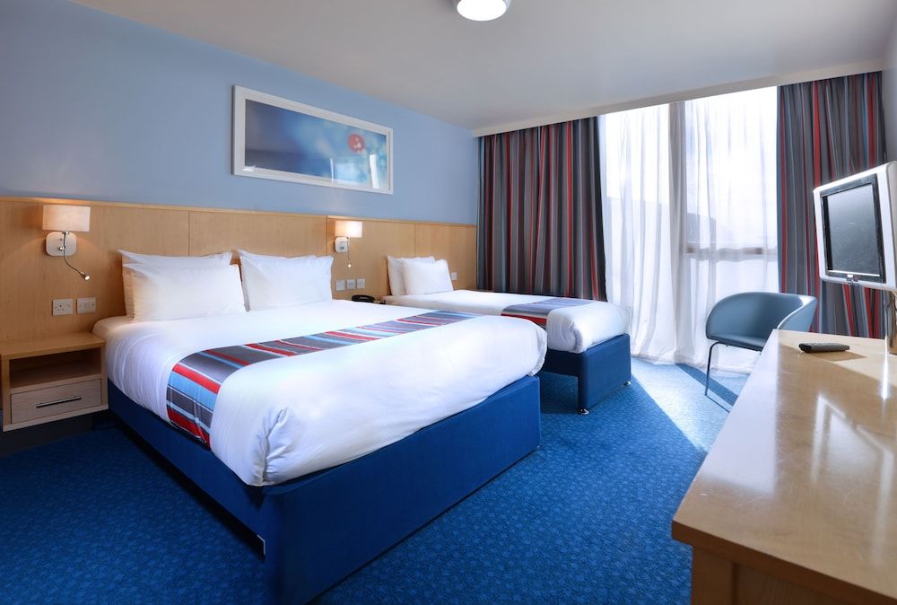undefined Travelodge Dublin Airport South 10