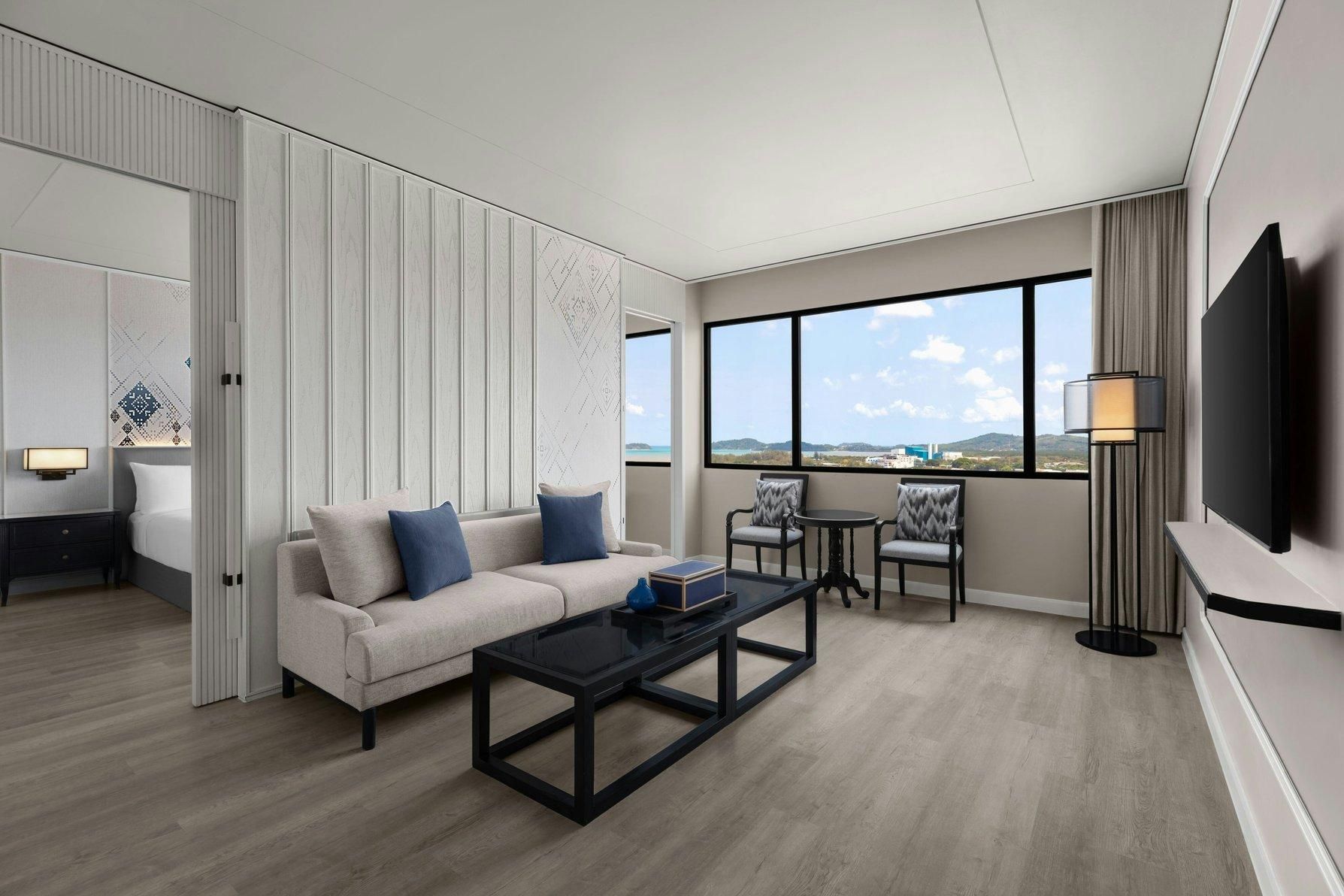 Executive Suite with 2 Twin Beds and City View
