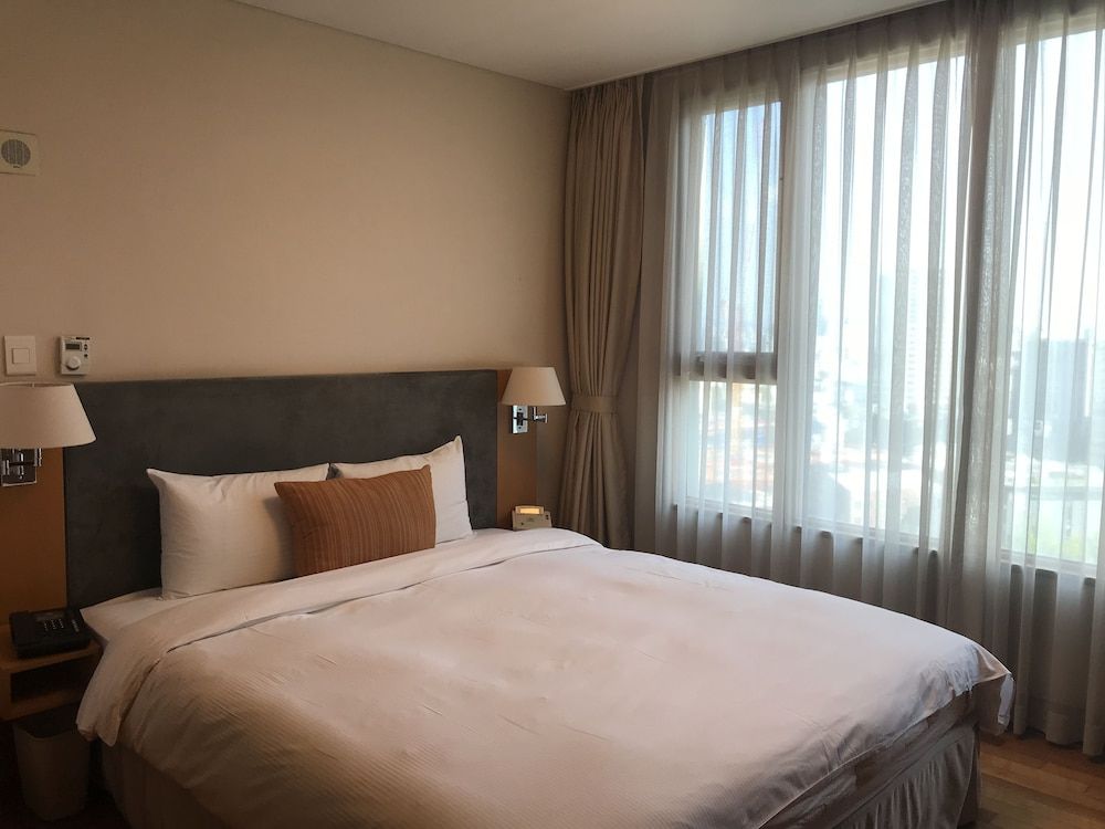 undefined Somerset Palace Seoul 7