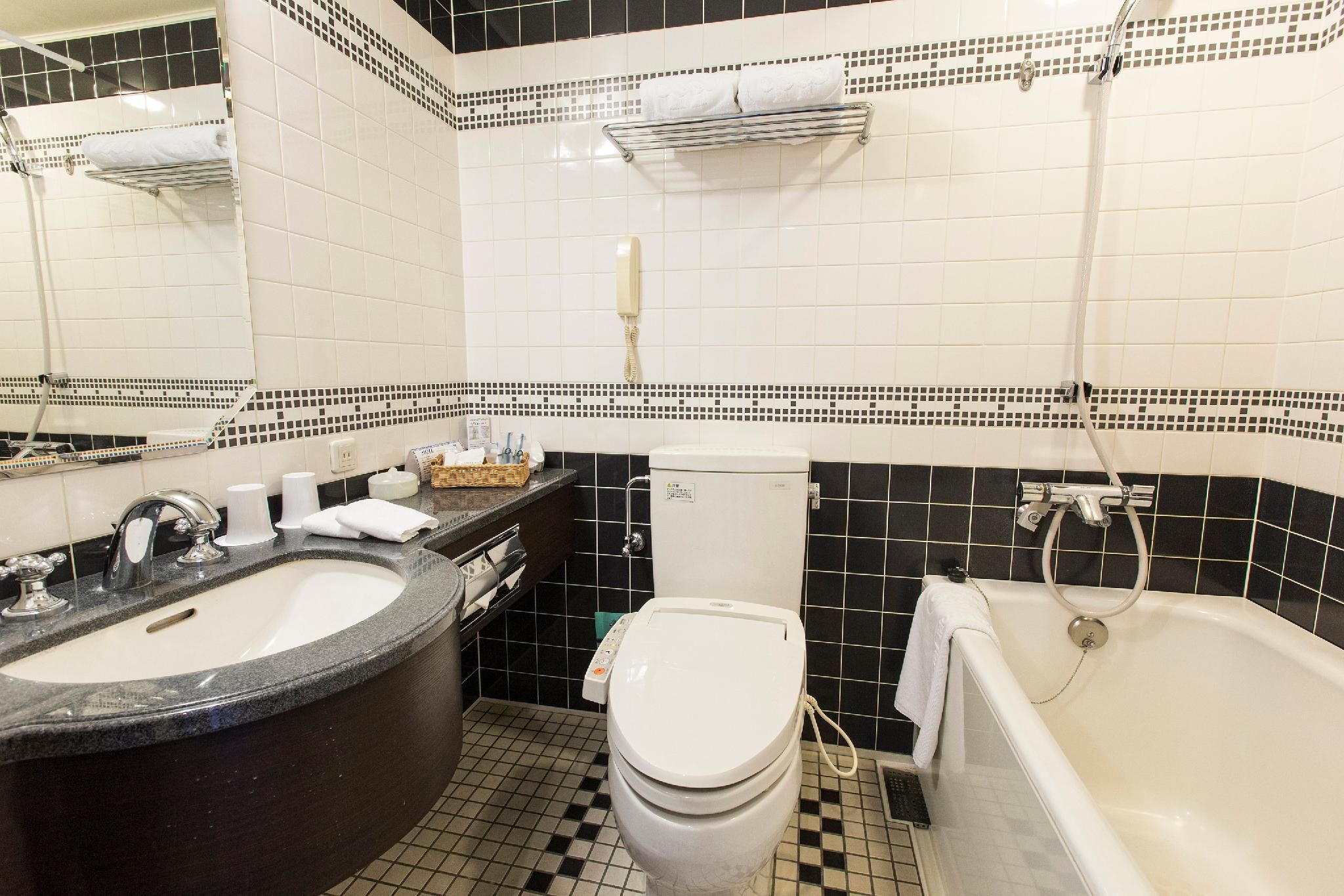 Standard Triple Room - Non-Smoking