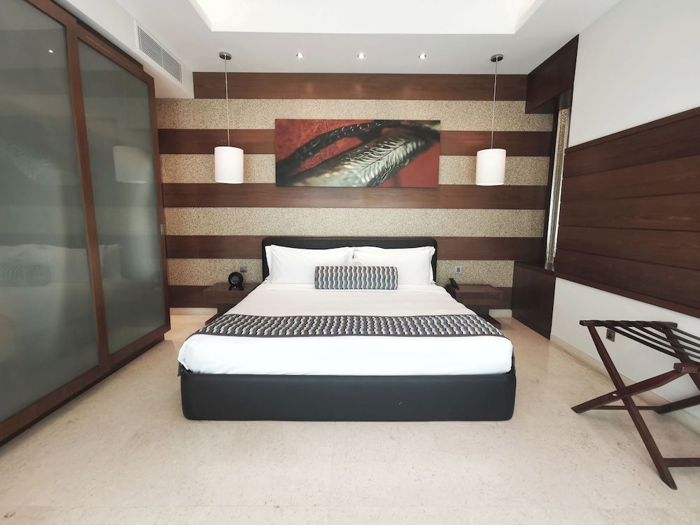 Polo View One-Bedroom Villa with Private Pool (3AD)