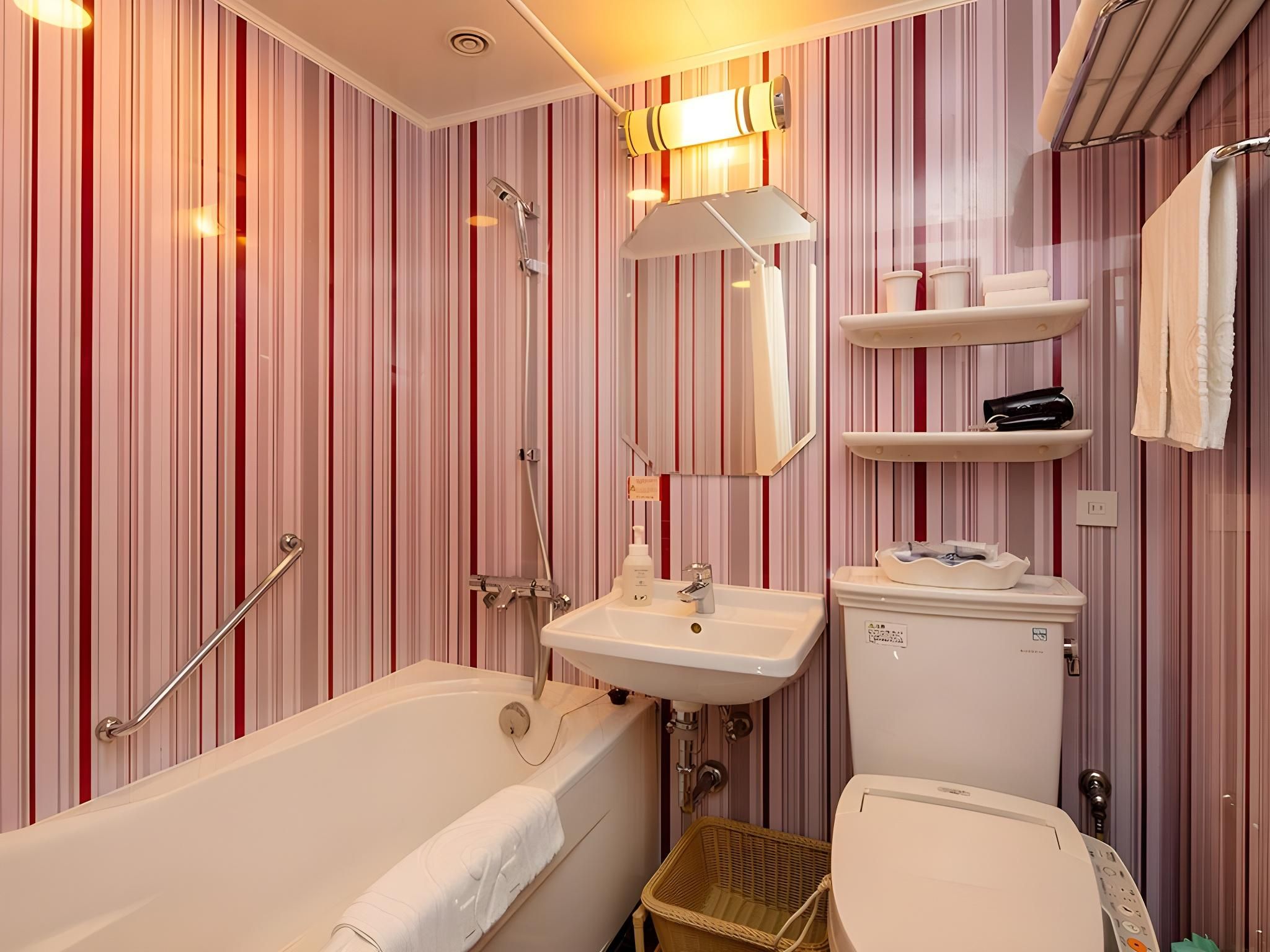 King Room - Non-Smoking