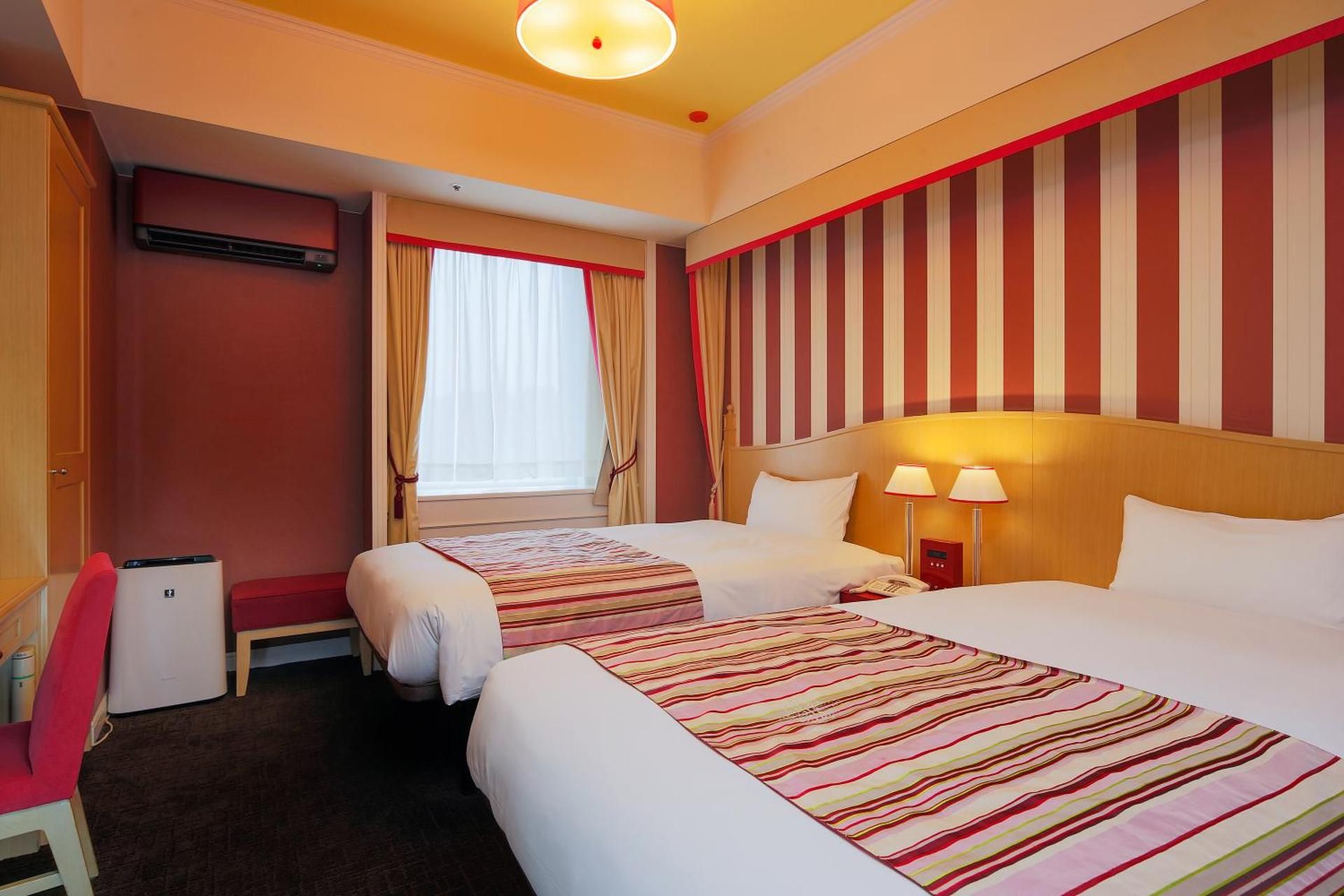 Standard Twin Room - Non-Smoking