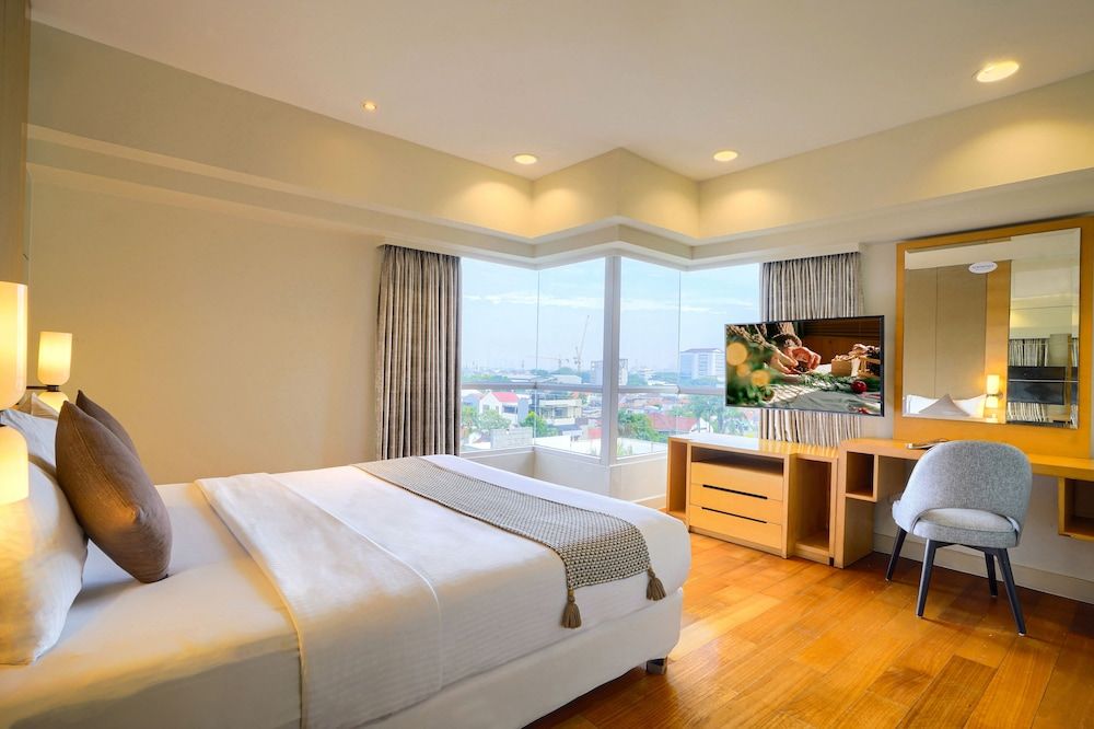 undefined Somerset Berlian Jakarta 6