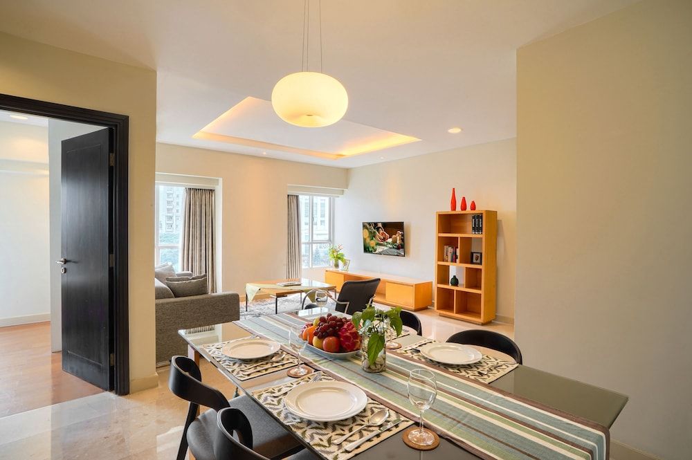 undefined Somerset Berlian Jakarta 10