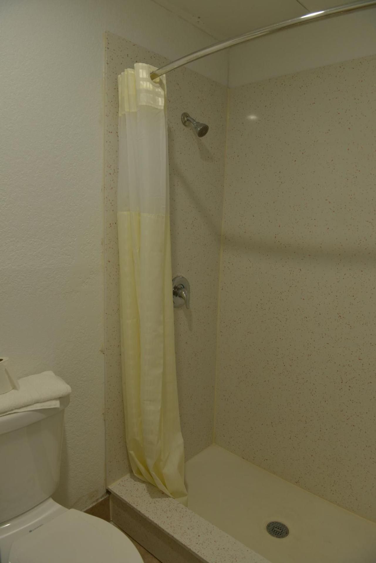 Queen Room with Two Queen Beds - Pet Friendly/Non-Smoking