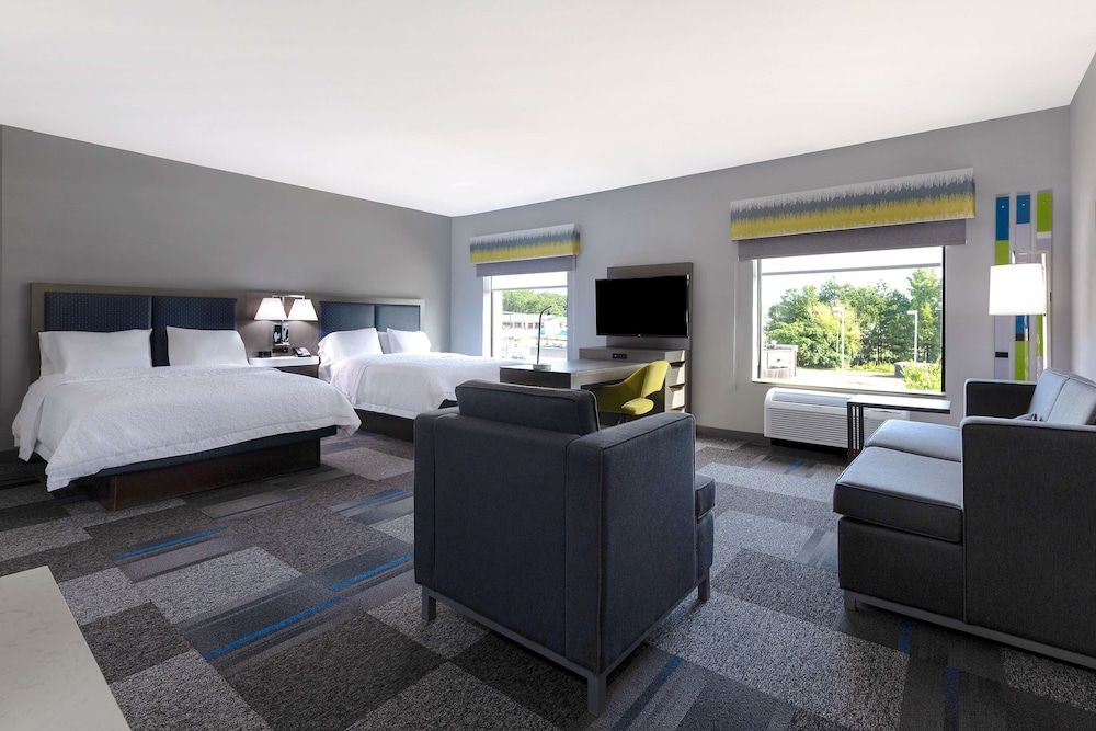 Suite, 2 Queen Beds, Non Smoking