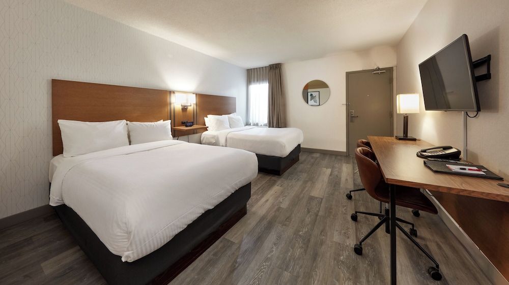 undefined Canadas Best Value Inn Toronto 10