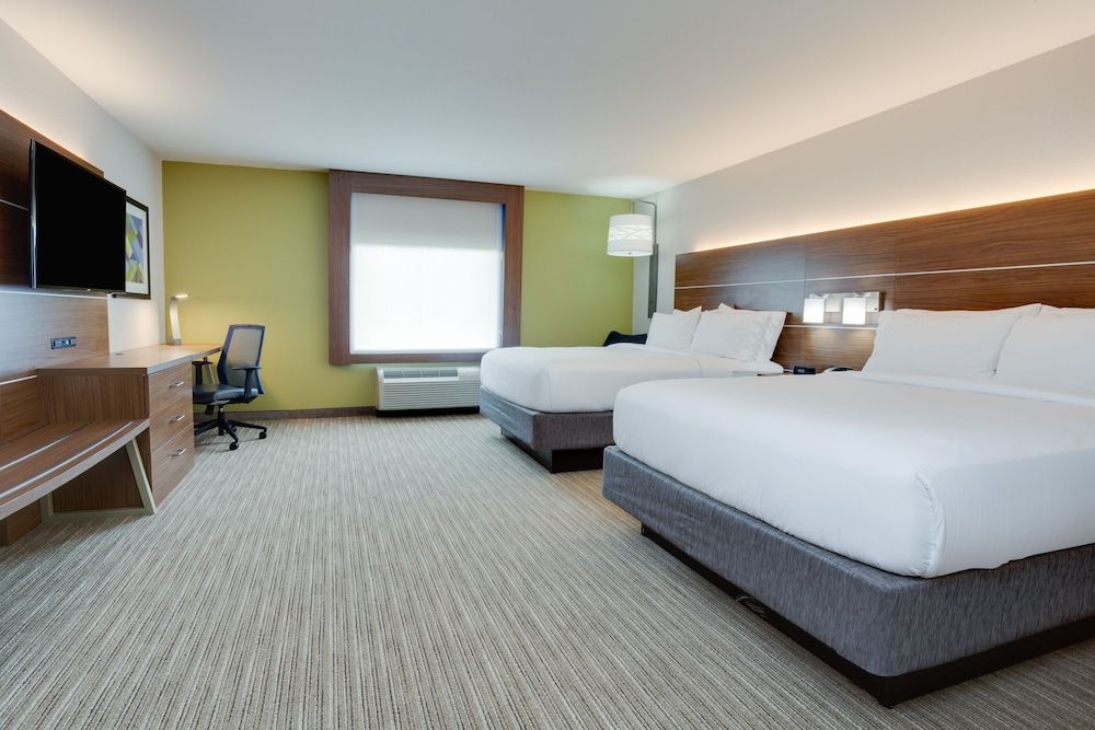 Standard Room, 2 Queen Beds, Accessible (Communication, Accessible Tub)